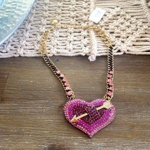 Betsey Johnson LARGE Arrow through the Heart Pink Rhinestone Necklace 💗💗💗